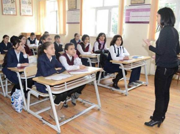 Azərbaycan təhsilinə nə qədər pul xərclənilir? Azərbaycan təhsilinə nə qədər pul xərclənilir?