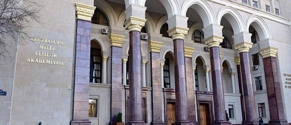 Yeni Orfoqrafiya lüğəti yenidən dəyişəcək Yeni Orfoqrafiya lüğəti yenidən dəyişəcək