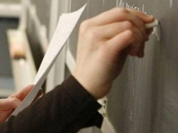 60 yaşdan yuxarı müəllimlərin dərs yükü necə olacaq? 60 yaşdan yuxarı müəllimlərin dərs yükü necə olacaq?